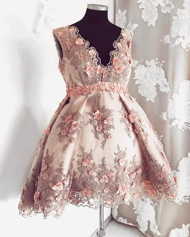Short Blush Lace Flowers Embroidery V-neck Cocktail Dress