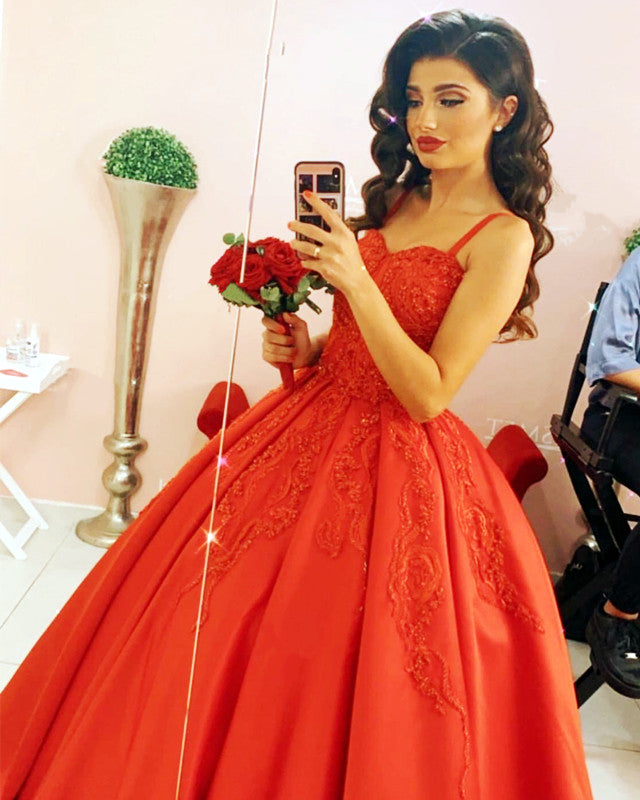 Spaghetti Straps Sweetheart Ball Gown Dresses