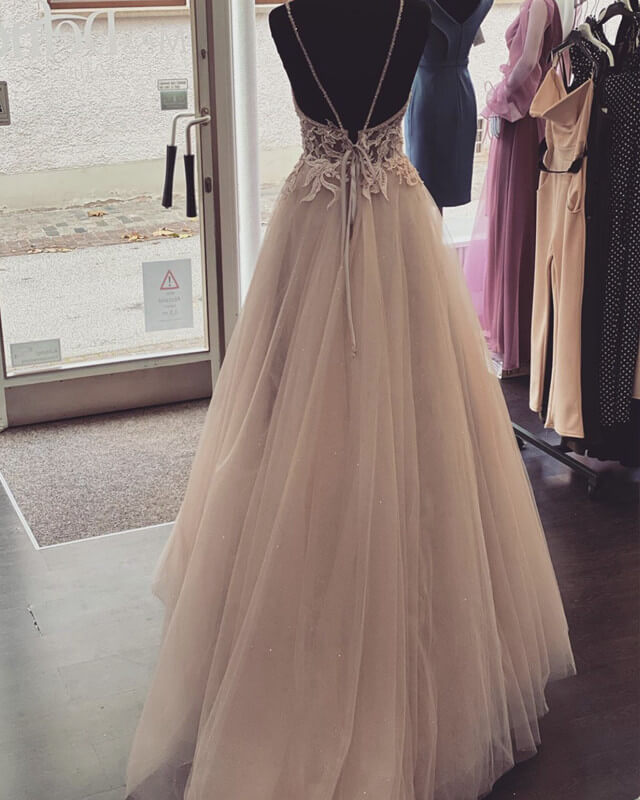 Pearl Pink Tulle Prom Dresses V Neck Appliques