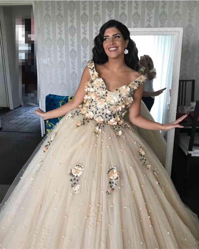 3D Floral Flowers Quinceanera Dresses Tulle Spaghetti Straps Ball Gown