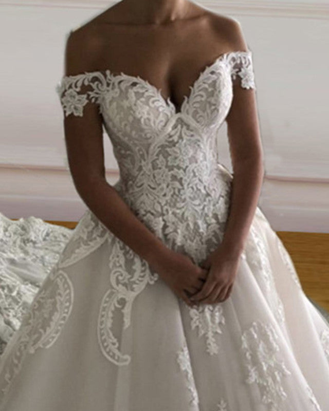 Vintage Lace Embroidery Wedding Dress Ball Gown Off The Shoulder