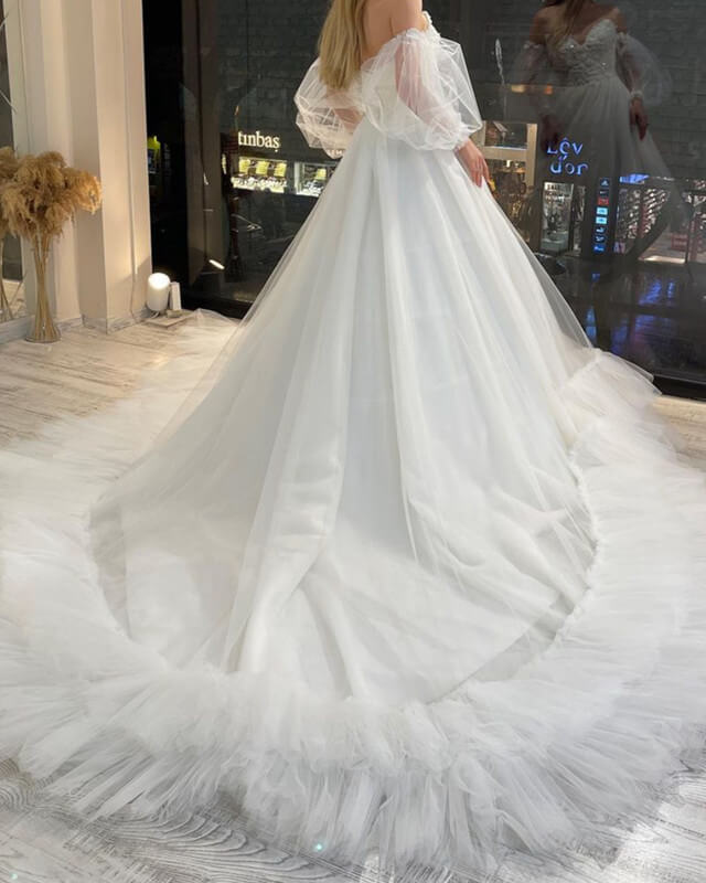 Ball Gown Tulle Appliques Wedding Dress With Puffy Sleeve