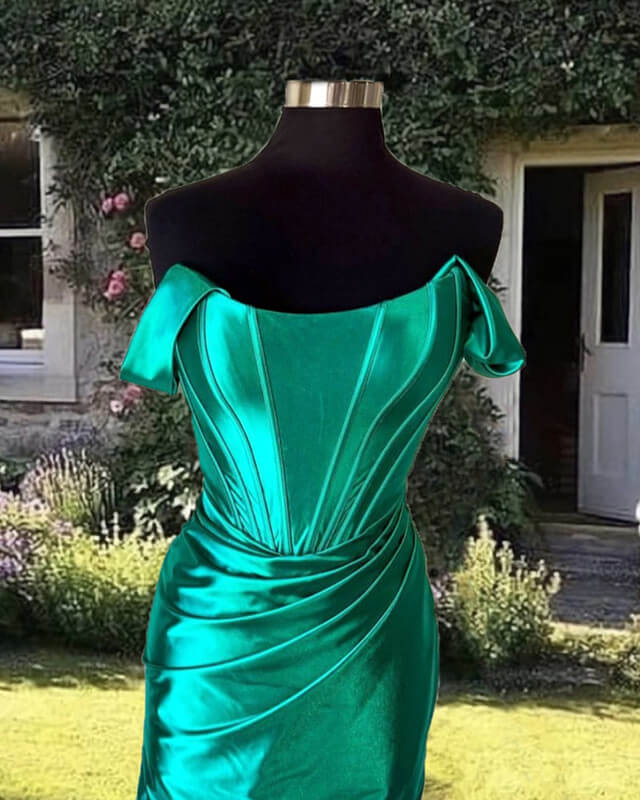 Tight Emerald Green Off-Shoulder Satin Dress