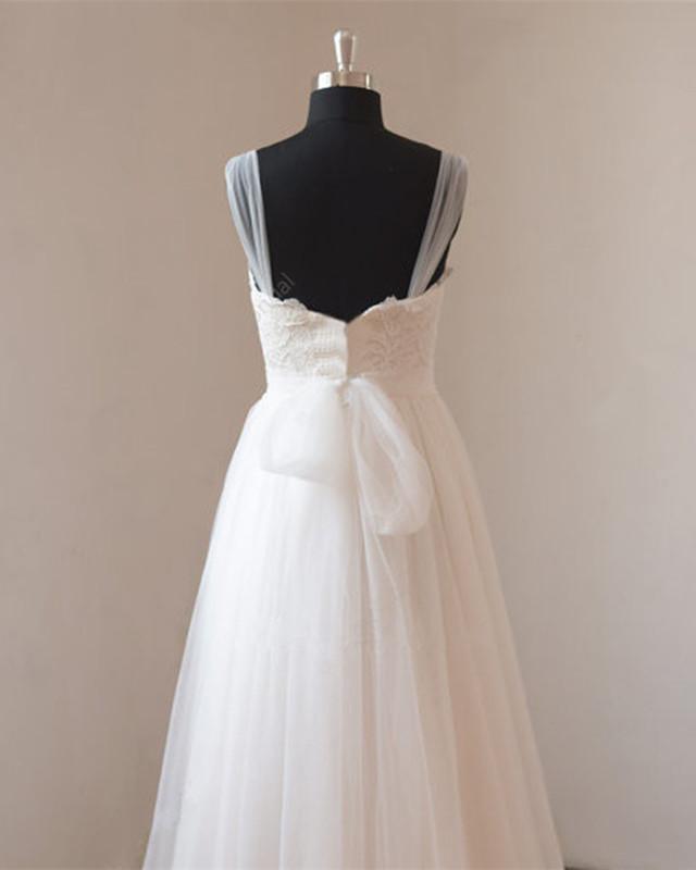 Illusion Neckline Lace Appliques Tulle Beach Wedding Dress
