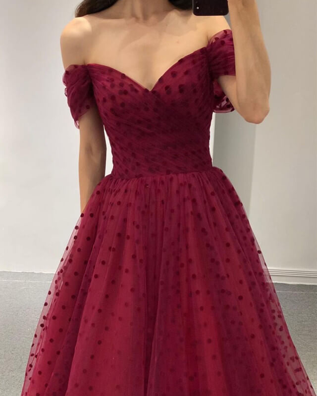 Burgundy Dot Tulle Midi Homecoming Dresses