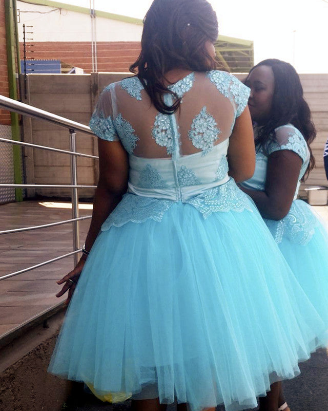Short Tulle Bridesmaid Dresses Cap Sleeves Lace Appliques