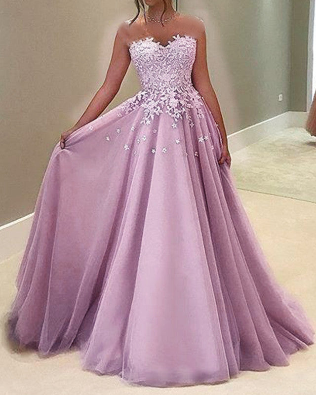 Tulle Sweetheart Prom Dresses Lace Appliques Elegant