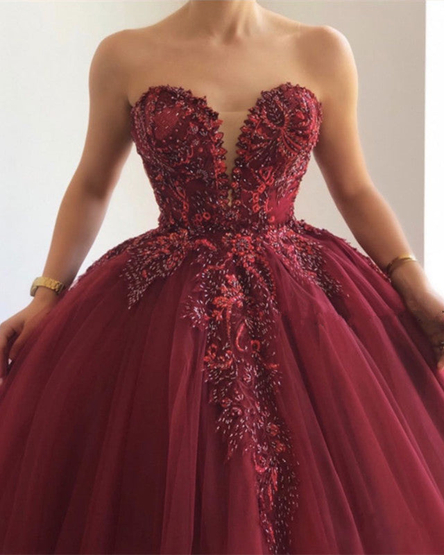 Sweetheart Ball Gown Quinceanera Dresses Tulle Flowers Beaded