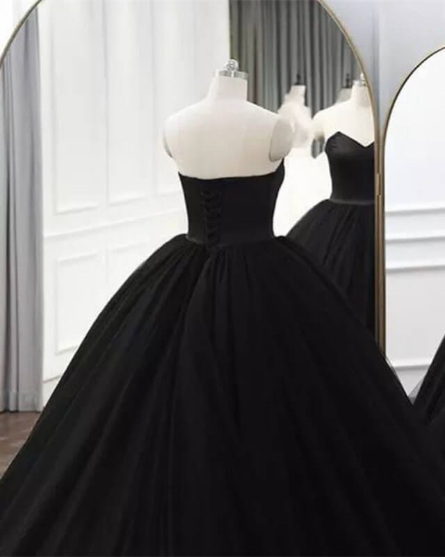 Gothic Black Strapless Quinceanera Dress Ball Gown