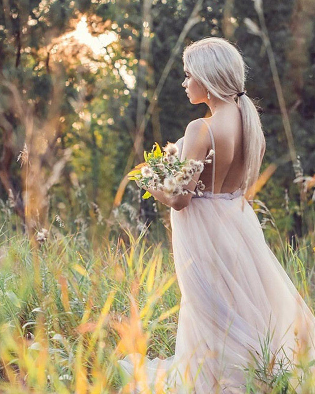 Backless Wedding Dress Chamapgne