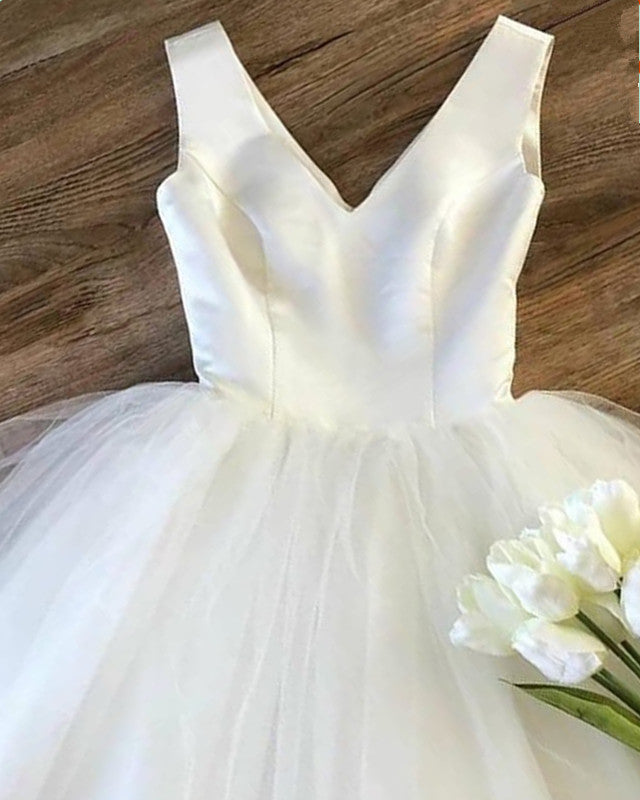 Short V Neck Wedding Dress Tulle