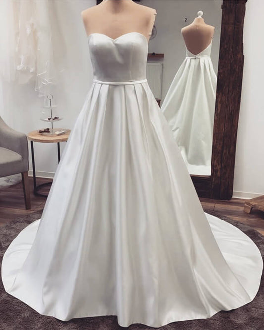 Plus Size Satin Wedding Dress Strapless Sweetheart